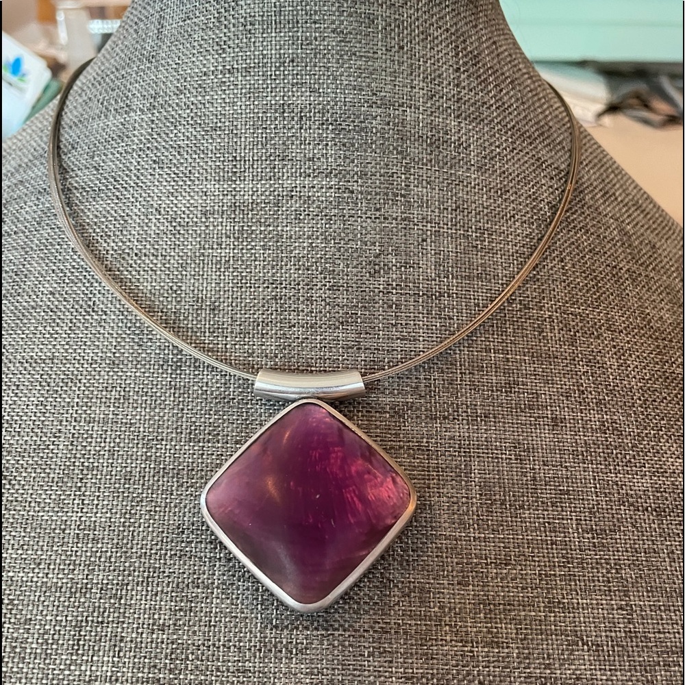 NEW!! Origin reversible diamond shaped necklace